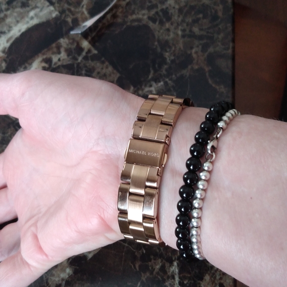 Michael Kors Rose Gold watch - Picture 4 of 13